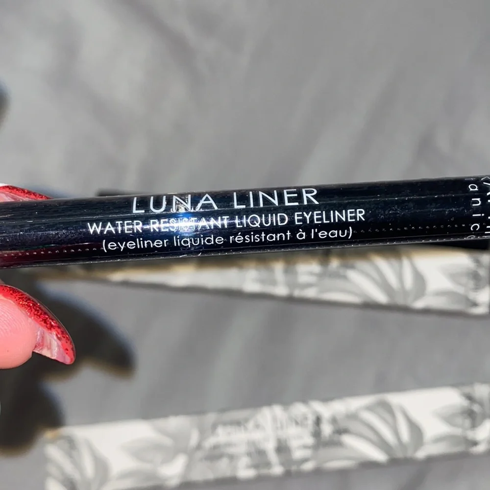 Luna Liner- Water Resistant Liquid Eyeliner